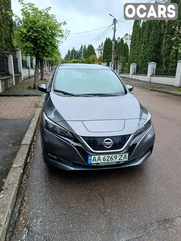 Хетчбек Nissan Leaf 2018 null_content л. Автомат обл. Київська, Київ - Фото 1/20