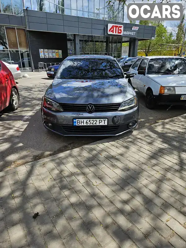 Седан Volkswagen Jetta 2010 2.48 л. Автомат обл. Одеська, Одеса - Фото 1/11
