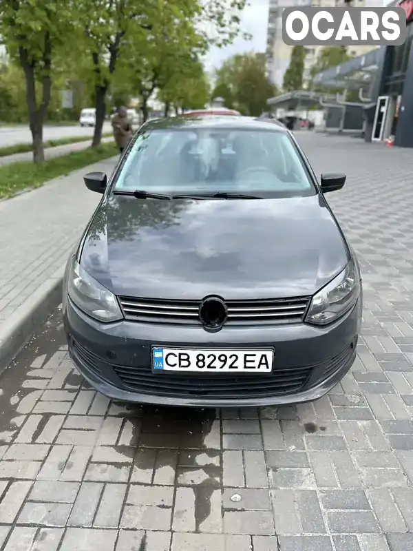 Седан Volkswagen Polo 2013 1.6 л. Ручна / Механіка обл. Хмельницька, Хмельницький - Фото 1/12