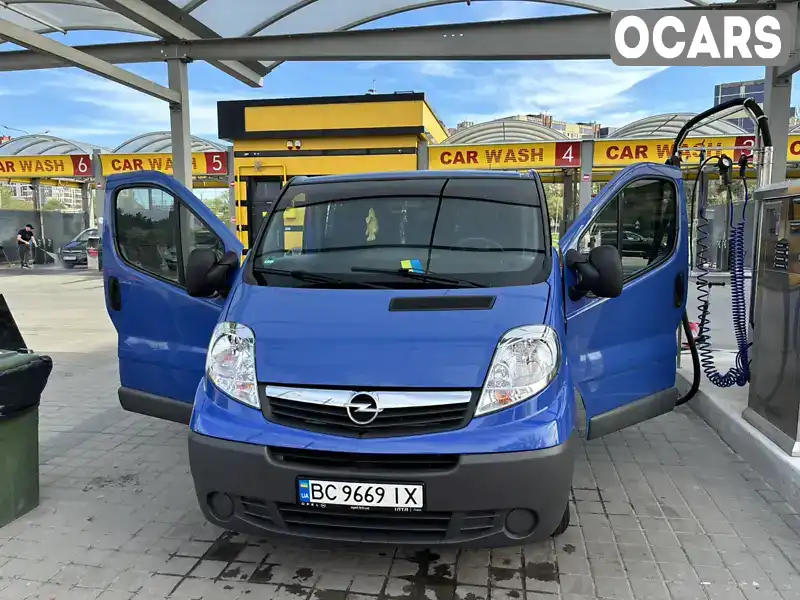 Мінівен Opel Vivaro 2012 2 л. обл. Львівська, Львів - Фото 1/16