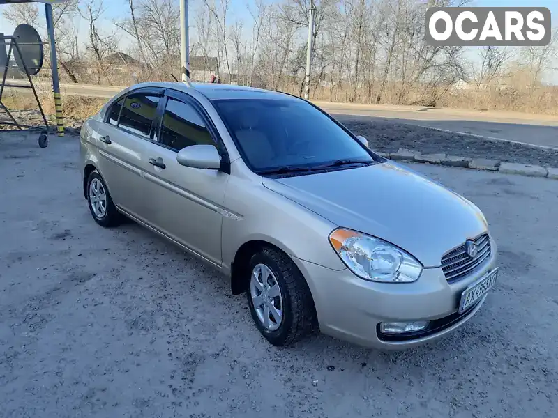 Седан Hyundai Accent 2010 1.4 л. Ручна / Механіка обл. Харківська, Ізюм - Фото 1/9