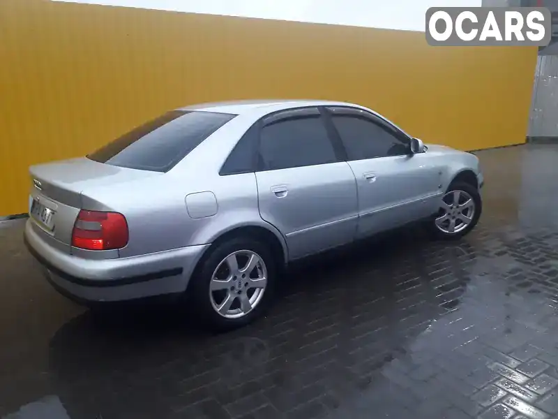 Седан Audi A4 1997 1.78 л. Ручная / Механика обл. Хмельницкая, Шепетовка - Фото 1/14