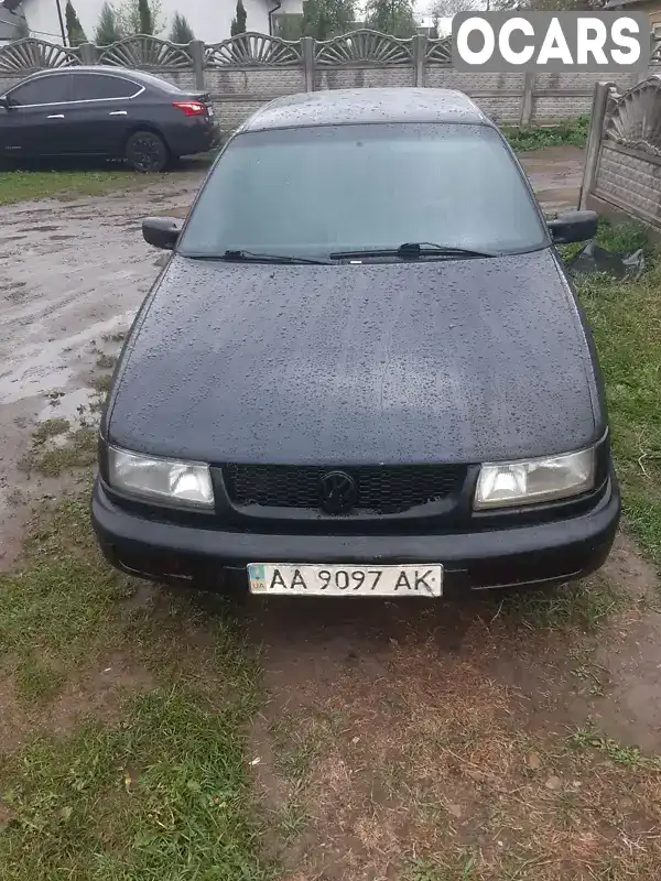 Седан Volkswagen Passat 1995 1.8 л. Ручная / Механика обл. Ивано-Франковская, Косов - Фото 1/19