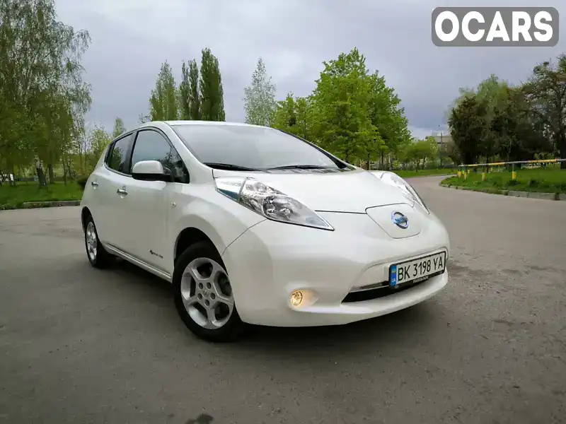 Хэтчбек Nissan Leaf 2016 null_content л. обл. Ровенская, Ровно - Фото 1/18