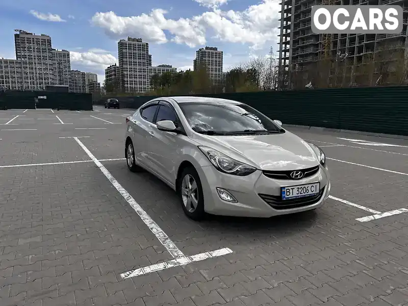 Седан Hyundai Elantra 2013 1.8 л. Автомат обл. Київська, Київ - Фото 1/15