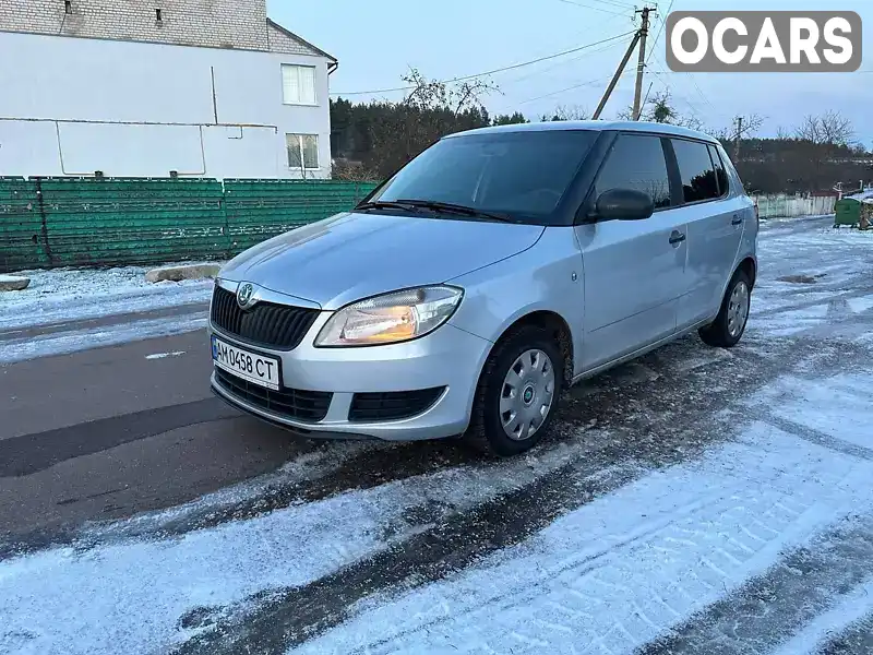 Хетчбек Skoda Fabia 2011 1.6 л. Ручна / Механіка обл. Житомирська, Житомир - Фото 1/10