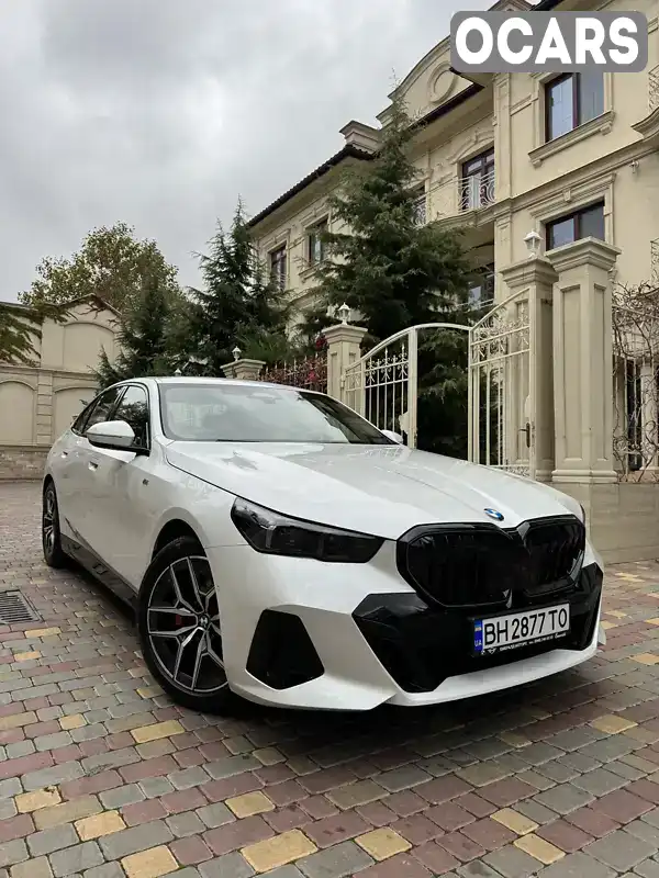 Седан BMW 5 Series 2023 2 л. Автомат обл. Одесская, Одесса - Фото 1/21