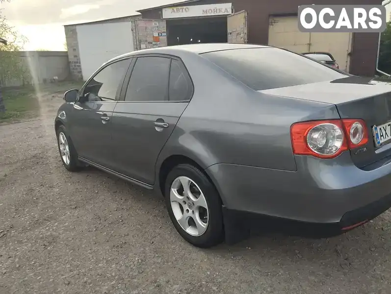 Седан Volkswagen Jetta 2006 1.6 л. Ручная / Механика обл. Харьковская, Первомайский - Фото 1/7