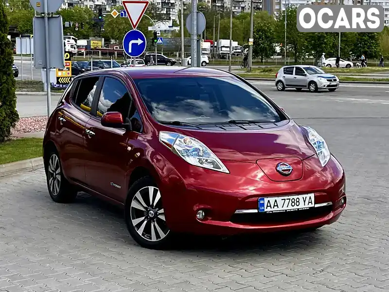 Хэтчбек Nissan Leaf 2014 null_content л. Вариатор обл. Киевская, Киев - Фото 1/21