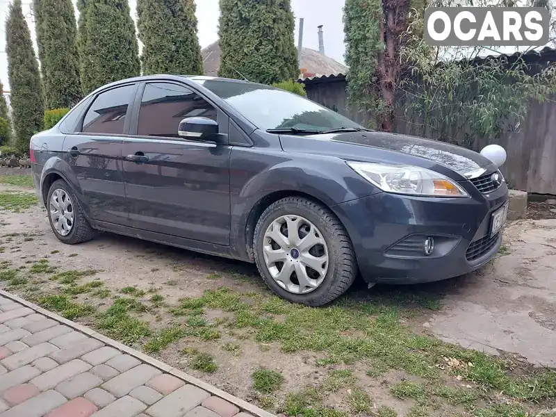 Седан Ford Focus 2010 1.6 л. Ручна / Механіка обл. Чернівецька, Чернівці - Фото 1/8