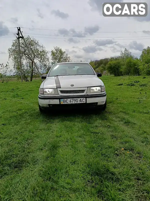 Седан Opel Vectra 1989 2 л. Ручная / Механика обл. Тернопольская, Лановцы - Фото 1/21