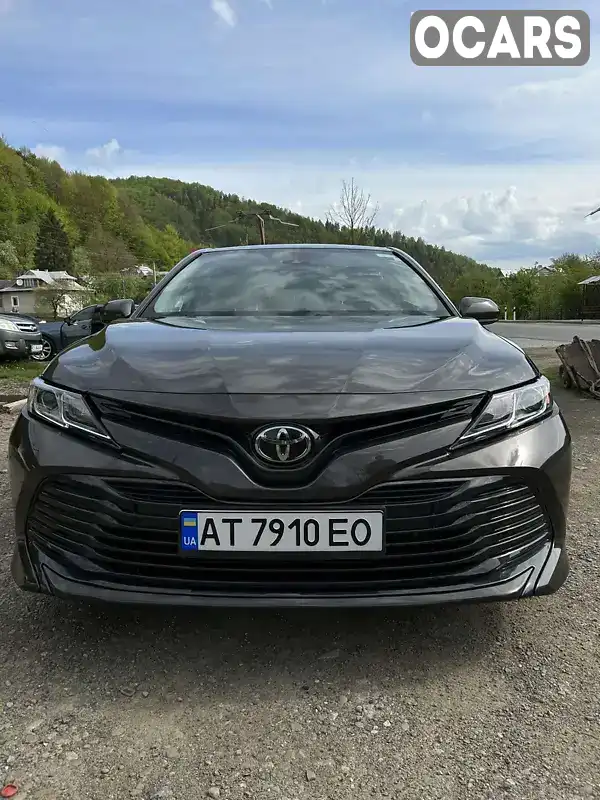 Седан Toyota Camry 2018 2.49 л. Автомат обл. Ивано-Франковская, Косов - Фото 1/21