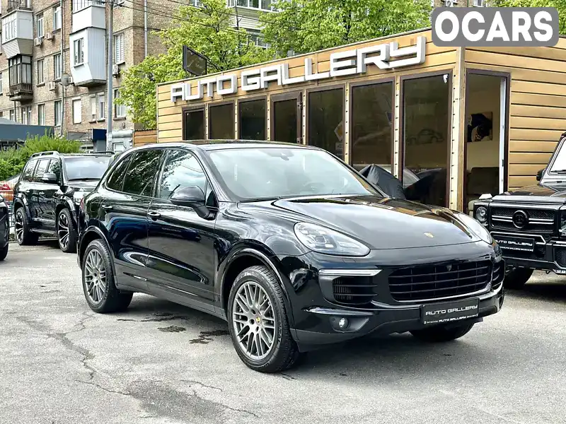 Внедорожник / Кроссовер Porsche Cayenne 2016 2.97 л. Автомат обл. Киевская, Киев - Фото 1/21