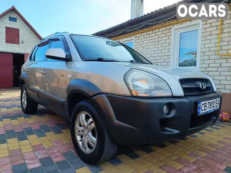 Внедорожник / Кроссовер Hyundai Tucson 2007 2 л. Ручная / Механика обл. Черниговская, Чернигов - Фото 1/21