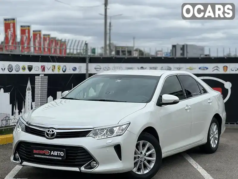 Седан Toyota Camry 2016 2.5 л. Автомат обл. Киевская, Киев - Фото 1/21