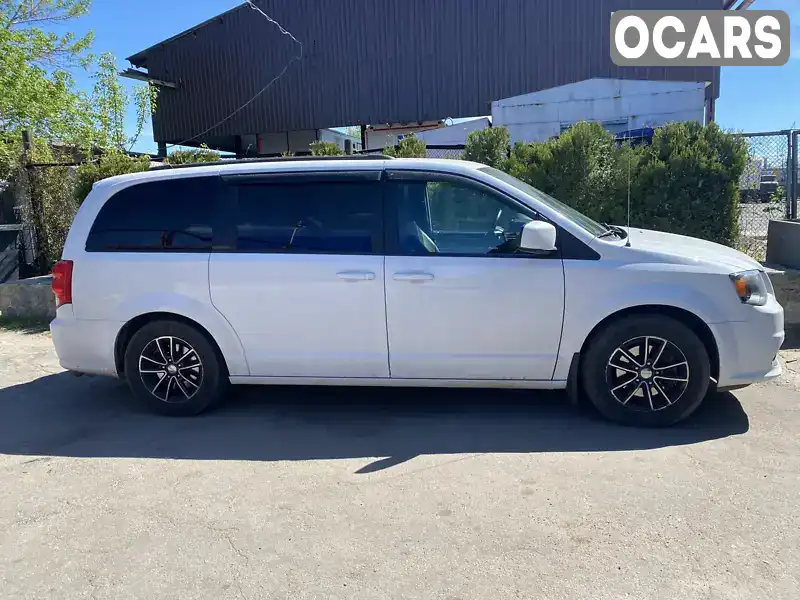 Мінівен Dodge Grand Caravan 2017 3.6 л. Автомат обл. Харківська, Харків - Фото 1/6