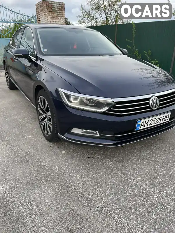 Седан Volkswagen Passat 2015 2 л. Автомат обл. Киевская, Володарка - Фото 1/21