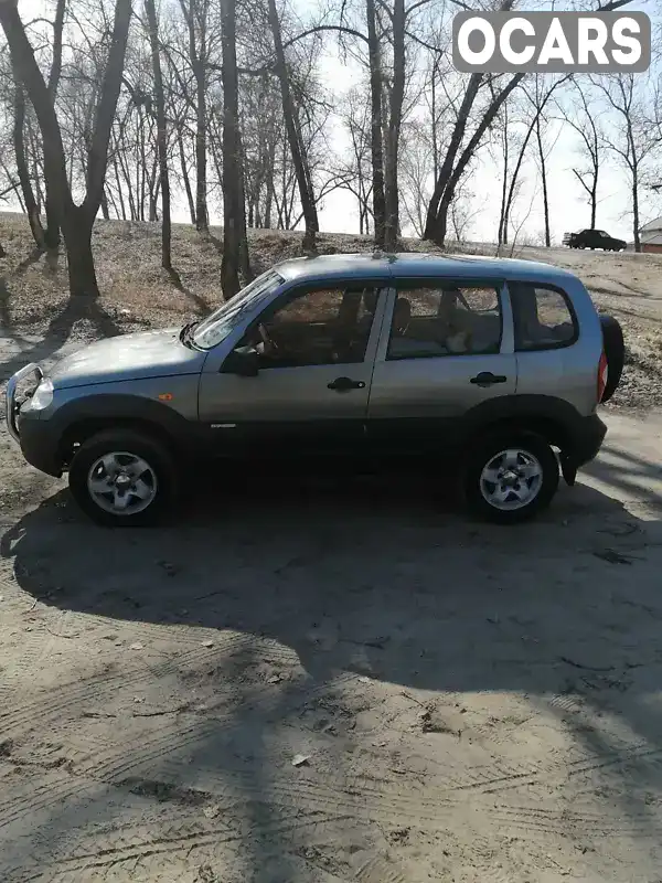 Внедорожник / Кроссовер Chevrolet Niva 2010 1.69 л. Ручная / Механика обл. Полтавская, Кременчуг - Фото 1/11