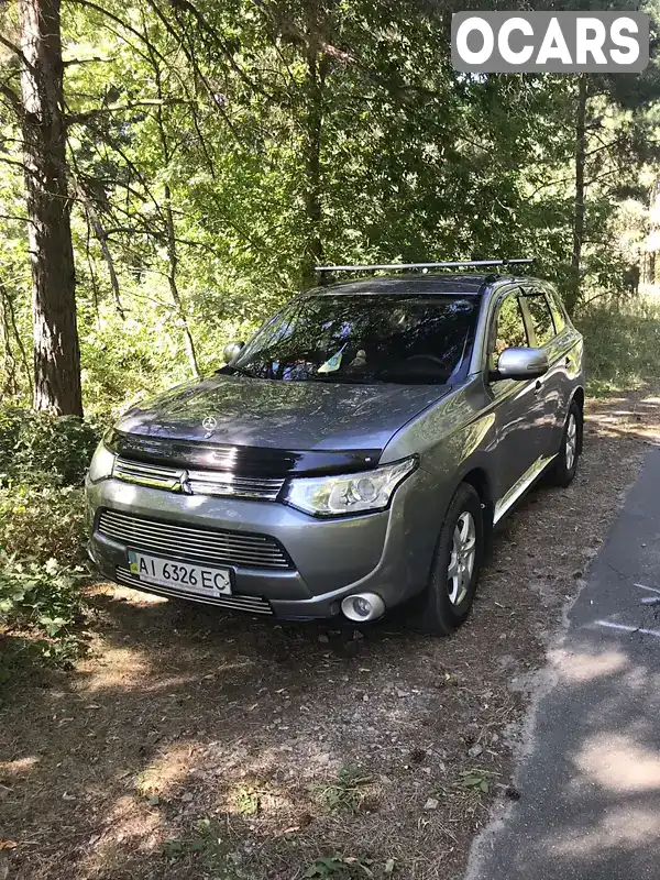 Внедорожник / Кроссовер Mitsubishi Outlander 2013 2 л. Вариатор обл. Киевская, Вышгород - Фото 1/9