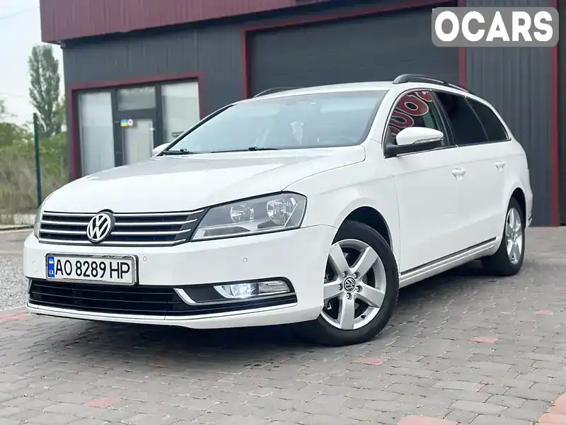 Универсал Volkswagen Passat 2012 2 л. Ручная / Механика обл. Закарпатская, Берегово - Фото 1/21