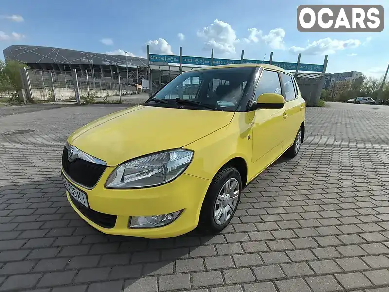 Хетчбек Skoda Fabia 2011 1.6 л. Автомат обл. Львівська, Львів - Фото 1/17