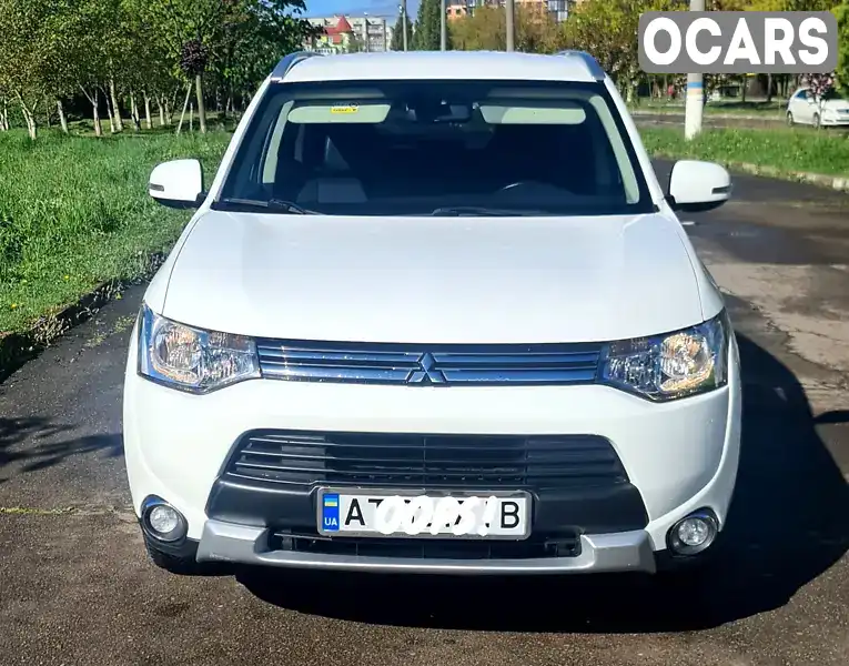 Внедорожник / Кроссовер Mitsubishi Outlander 2015 2 л. Автомат обл. Ивано-Франковская, Ивано-Франковск - Фото 1/21