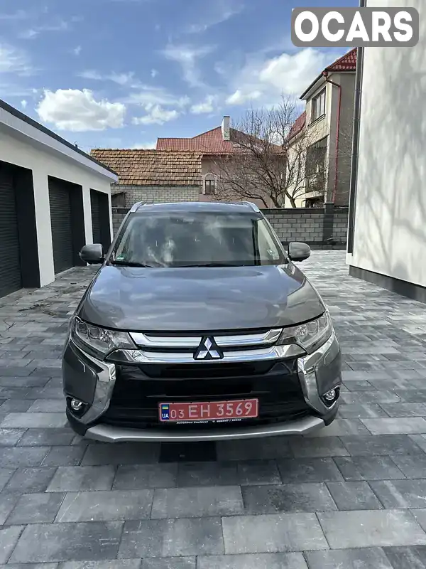 Внедорожник / Кроссовер Mitsubishi Outlander 2018 2.2 л. Автомат обл. Ровенская, Ровно - Фото 1/21