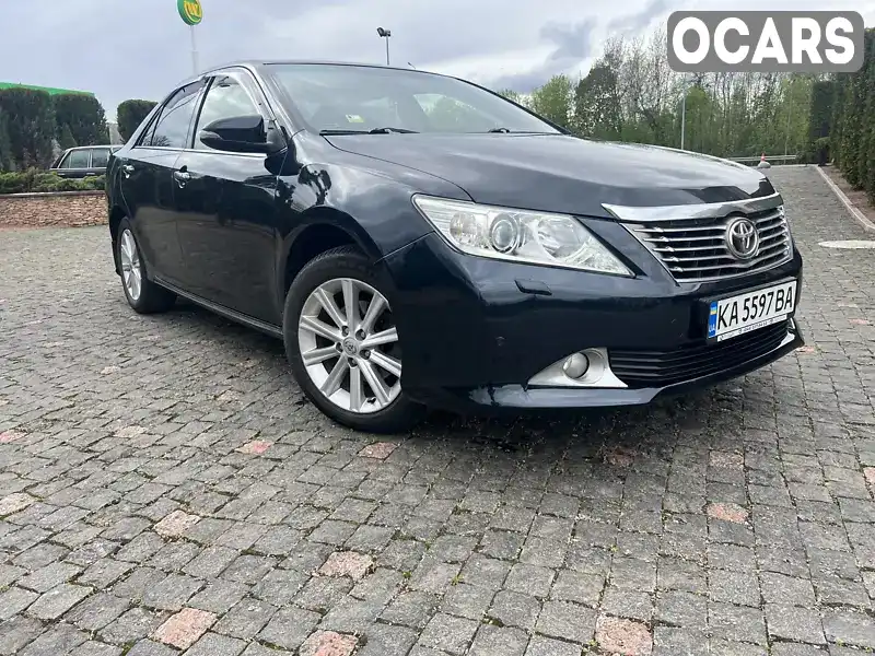 Седан Toyota Camry 2012 2.5 л. Автомат обл. Житомирська, Житомир - Фото 1/21