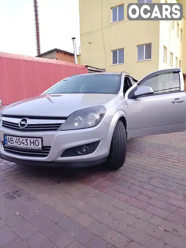 Универсал Opel Astra 2013 1.6 л. Ручная / Механика обл. Винницкая, Тульчин - Фото 1/11