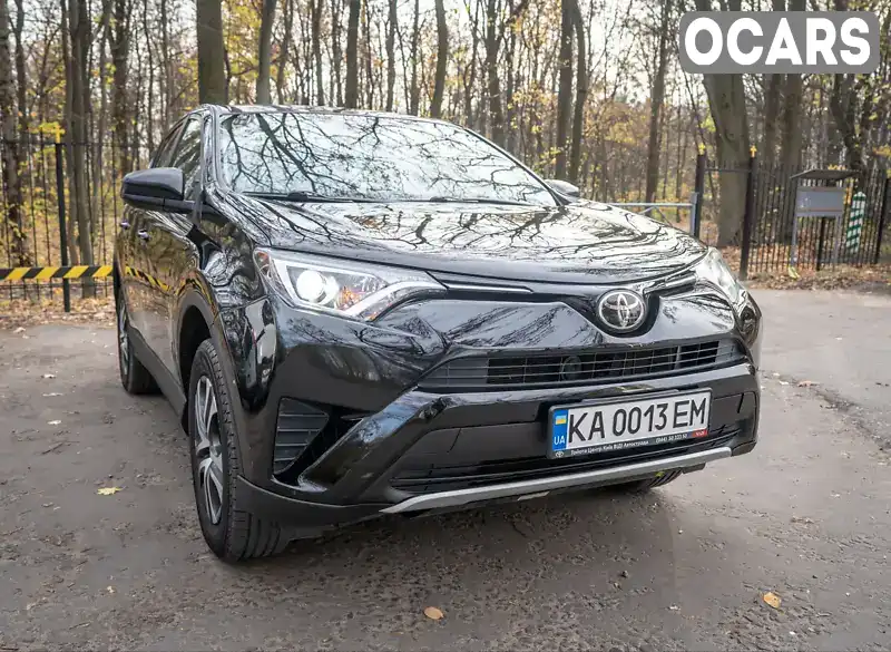 Внедорожник / Кроссовер Toyota RAV4 2017 2.49 л. Автомат обл. Киевская, Киев - Фото 1/16