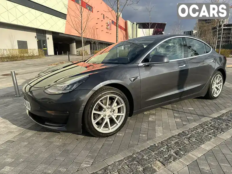Седан Tesla Model 3 2018 null_content л. обл. Киевская, Киев - Фото 1/13