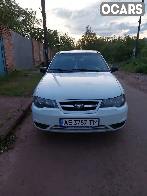 Седан Daewoo Nexia 2012 1.6 л. Ручна / Механіка обл. Дніпропетровська, Кривий Ріг - Фото 1/10