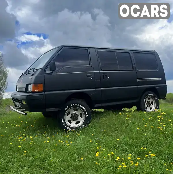 Минивэн Mitsubishi Delica 1988 2 л. Ручная / Механика обл. Полтавская, Лубны - Фото 1/21