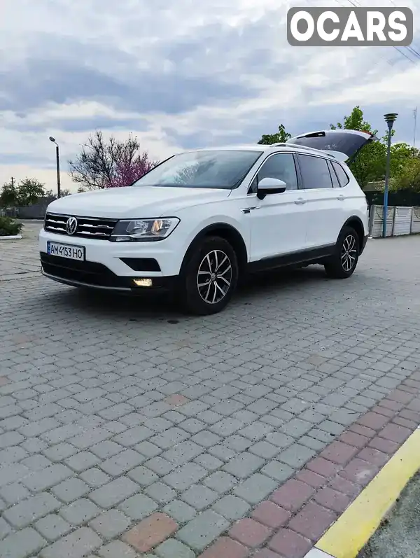 Внедорожник / Кроссовер Volkswagen Tiguan 2018 2 л. Автомат обл. Тернопольская, Тернополь - Фото 1/21