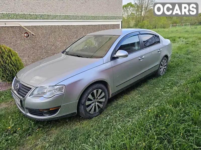 Седан Volkswagen Passat 2010 2 л. Автомат обл. Львівська, Трускавець - Фото 1/12