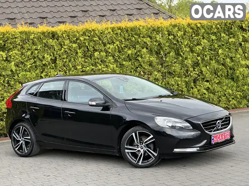 Хэтчбек Volvo V40 2013 1.6 л. Ручная / Механика обл. Львовская, Стрый - Фото 1/21