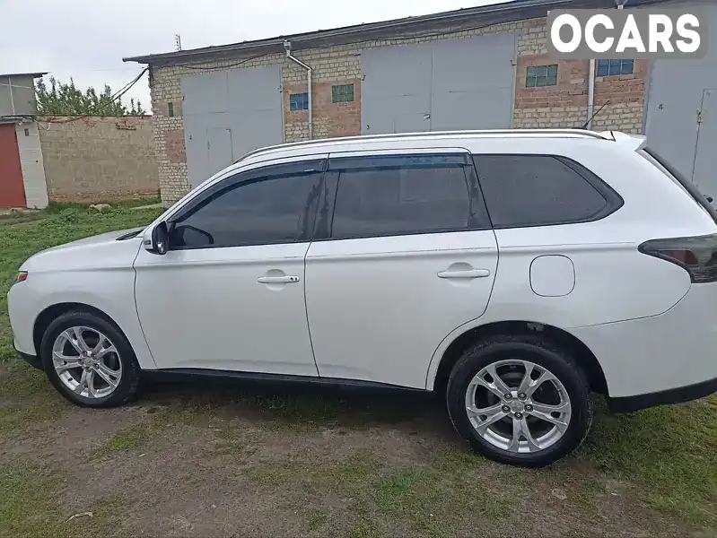 Внедорожник / Кроссовер Mitsubishi Outlander 2014 2.36 л. Вариатор обл. Сумская, Глухов - Фото 1/16