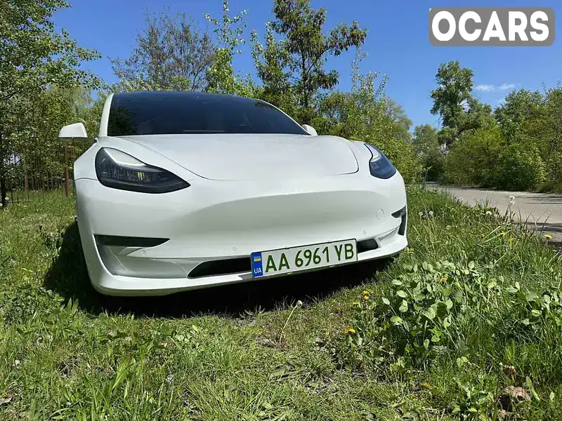 Седан Tesla Model 3 2019 null_content л. Автомат обл. Київська, Київ - Фото 1/20