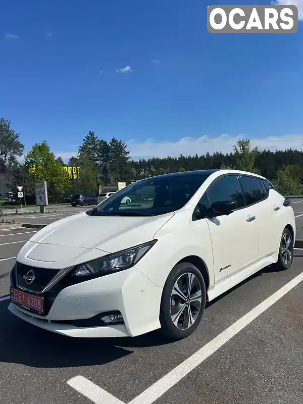 Хэтчбек Nissan Leaf 2018 null_content л. обл. Киевская, Киев - Фото 1/21