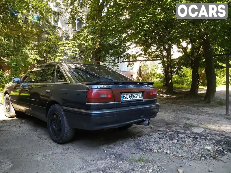 Хэтчбек Mazda 626 1988 2 л. Ручная / Механика обл. Киевская, Киев - Фото 1/21