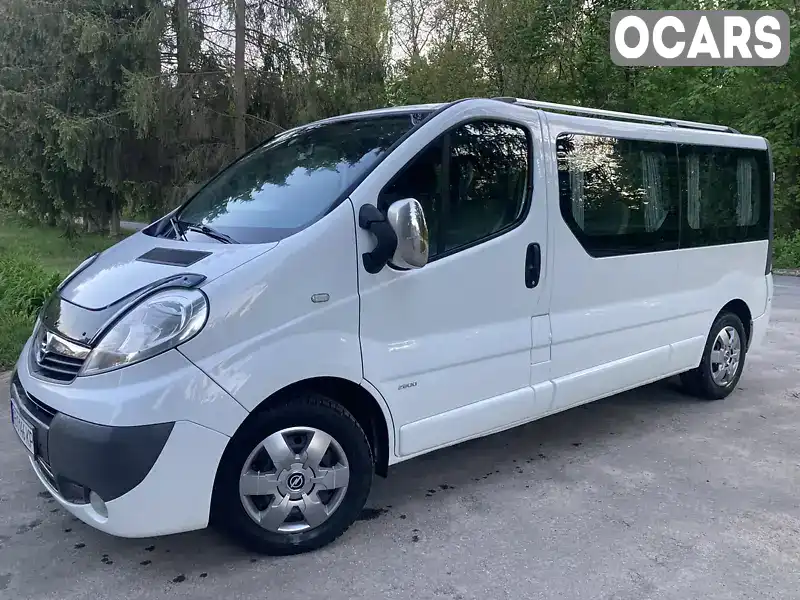 Минивэн Opel Vivaro 2010 2.5 л. Ручная / Механика обл. Винницкая, Хмельник - Фото 1/18