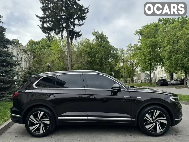 Позашляховик / Кросовер Volkswagen Touareg 2022 2.97 л. Автомат обл. Полтавська, Полтава - Фото 1/19