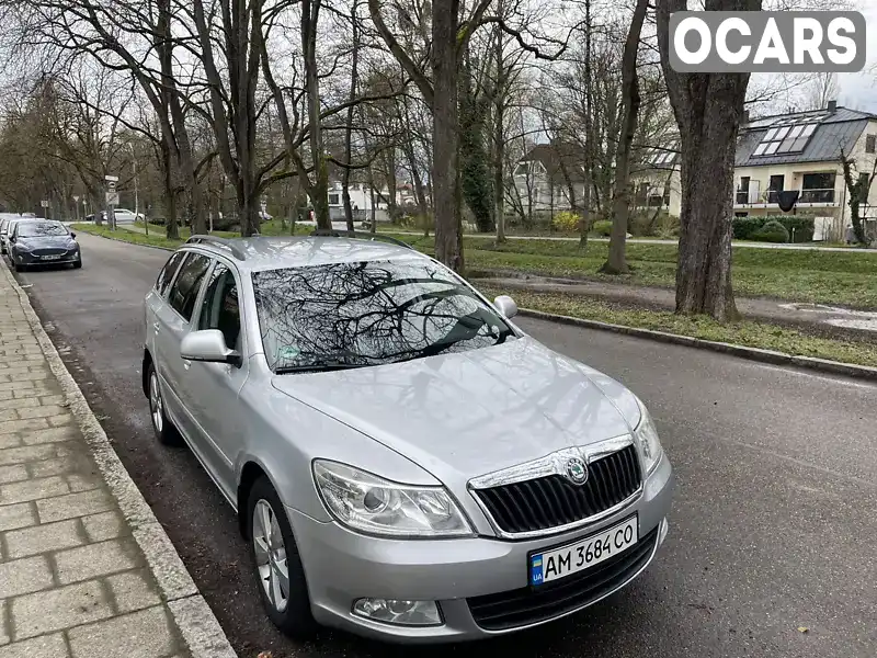 Універсал Skoda Octavia 2011 1.6 л. Ручна / Механіка обл. Житомирська, Звягель - Фото 1/18