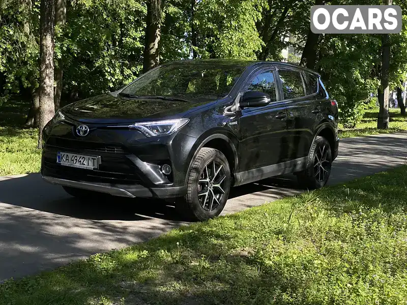 Позашляховик / Кросовер Toyota RAV4 2017 2.49 л. Автомат обл. Київська, Київ - Фото 1/21