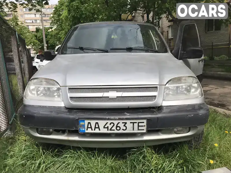 Внедорожник / Кроссовер Chevrolet Niva 2008 1.7 л. Ручная / Механика обл. Киевская, Киев - Фото 1/11