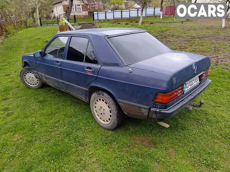 Седан Mercedes-Benz 190 1987 2.3 л. Ручна / Механіка обл. Закарпатська, Ужгород - Фото 1/12