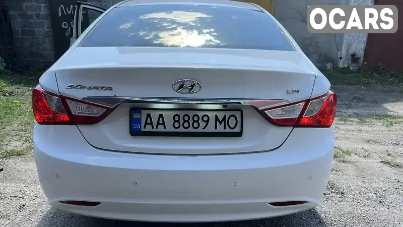 Седан Hyundai Sonata 2013 2 л. Автомат обл. Киевская, Васильков - Фото 1/12