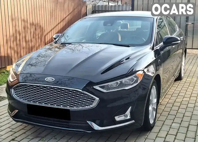 Седан Ford Fusion 2018 2 л. Вариатор обл. Киевская, Киев - Фото 1/16