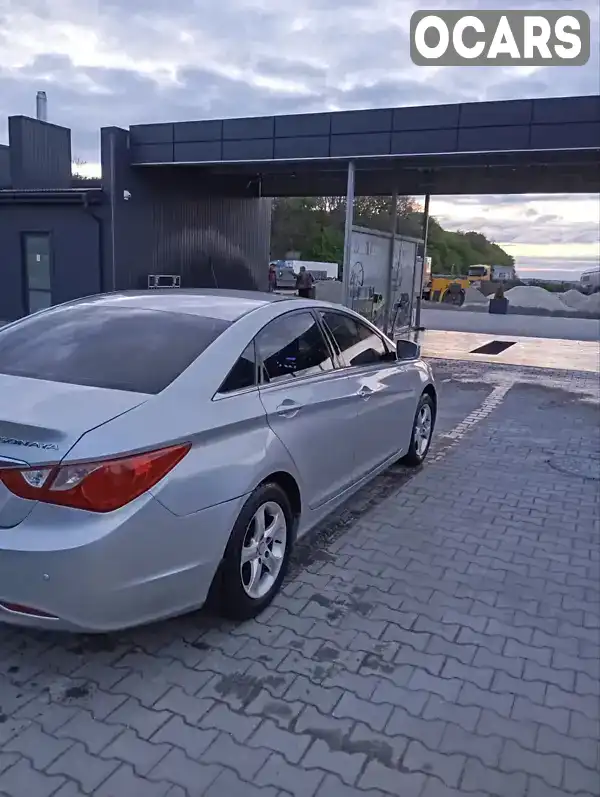 Седан Hyundai Sonata 2013 2 л. обл. Тернопільська, Тернопіль - Фото 1/9