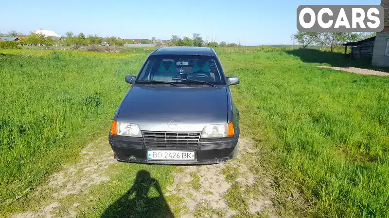 Седан Opel Kadett 1987 1.6 л. Ручная / Механика обл. Львовская, Дрогобыч - Фото 1/10